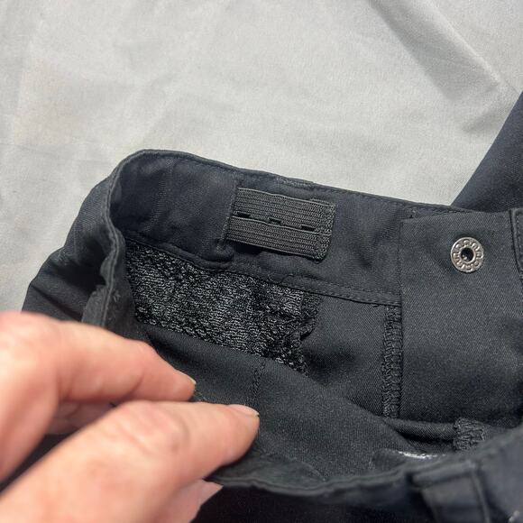 Under Armour Little Boys Black Flat Front Shorts size 6 Two pair - Picture 2 of 6